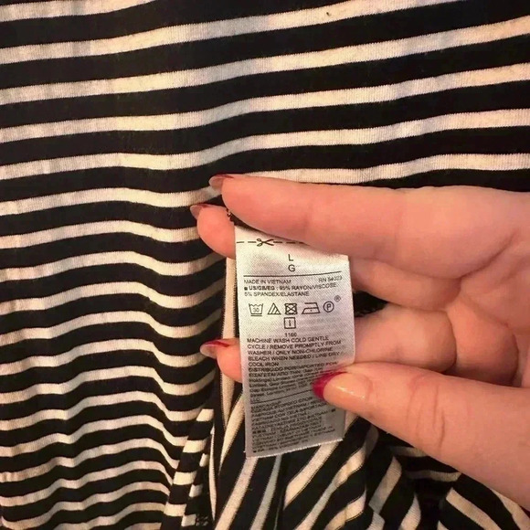 GAP STRIPED SOFT SYNCHED SIDE MAXI DRESS - Picture 3 of 6